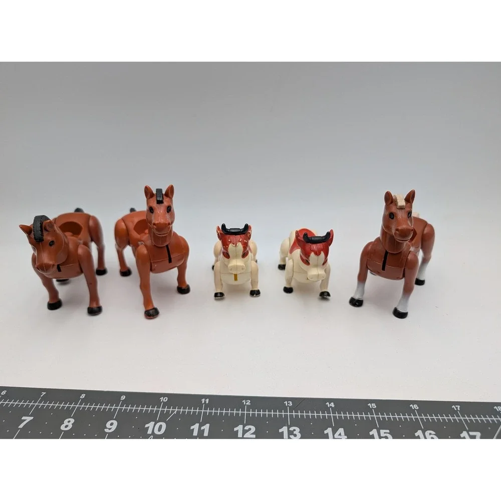 Playmates Toy Farm Animals Horse‎ Cow Lot Hong Kong